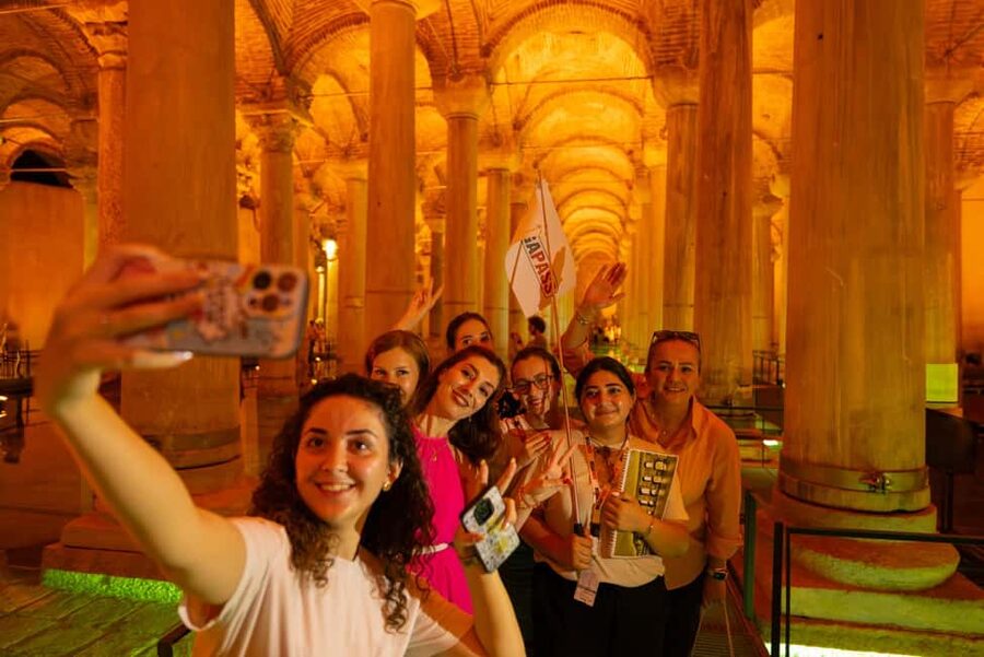 Basilica Cistern Guided Tour & Blue Mosque Audio Guide - Unlimited Time After the Tour: Make It Yours