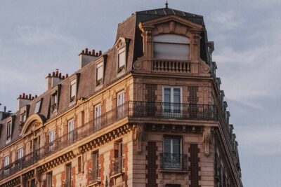 Bastille's Architecture & Artisans Self-Guided Walking Tour - The audio guide: local historian energy, delivered by Juan