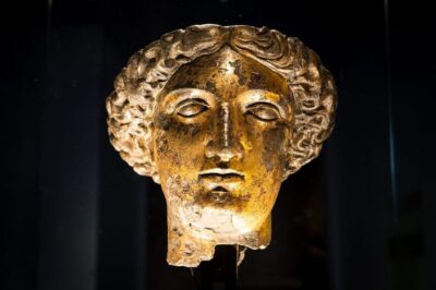 Bath: Roman Baths Entry Ticket with Audio Guide - Redeeming your voucher and getting your bearings fast