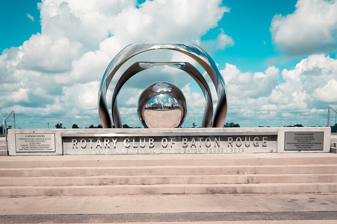 Baton Rouge Historic Downtown Self-Guided Audio Walking Tour - Louisiana’s Old State Capitol: castle looks, Mark Twain connection, free entry