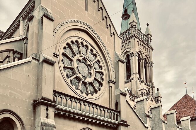 Beautiful Bern's Legends: A Self-Guided Audio Tour - Kindlifresserbrunnen and Charles the Bold: a quirky fountain with a point