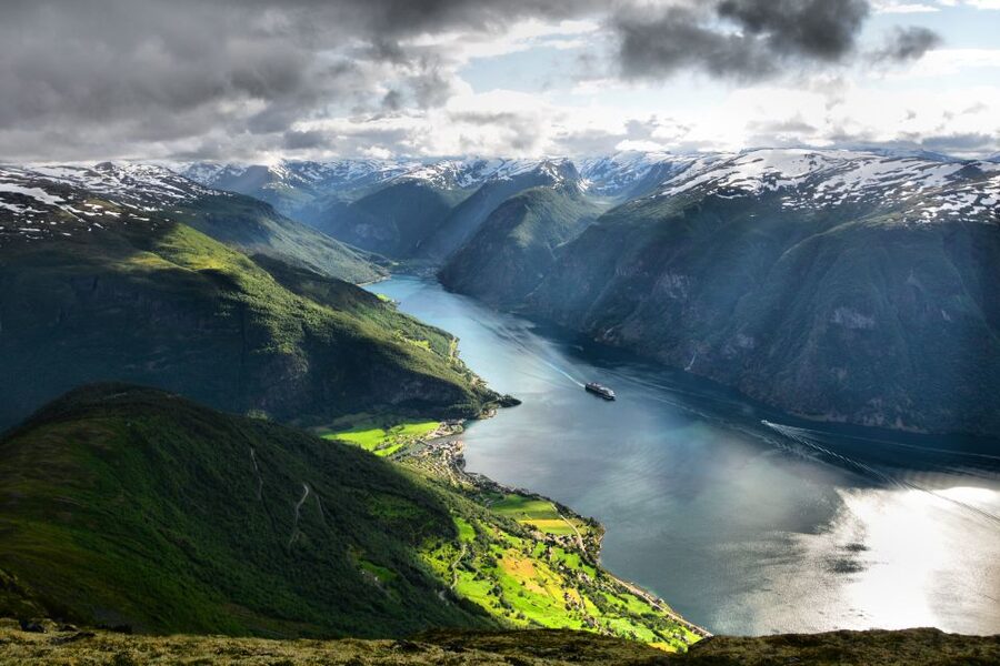 Bergen: Self-Guided Day Trip to Oslo - Flåm Railway: the steep 20 km descent that people talk about