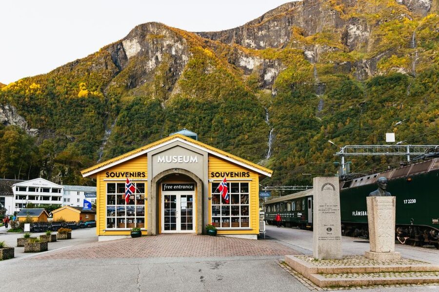 Bergen: Self-Guided Round-Trip Full-Day Excursion - Voss to Gudvangen by Bus: The Stalheimskleiva Switchback Views