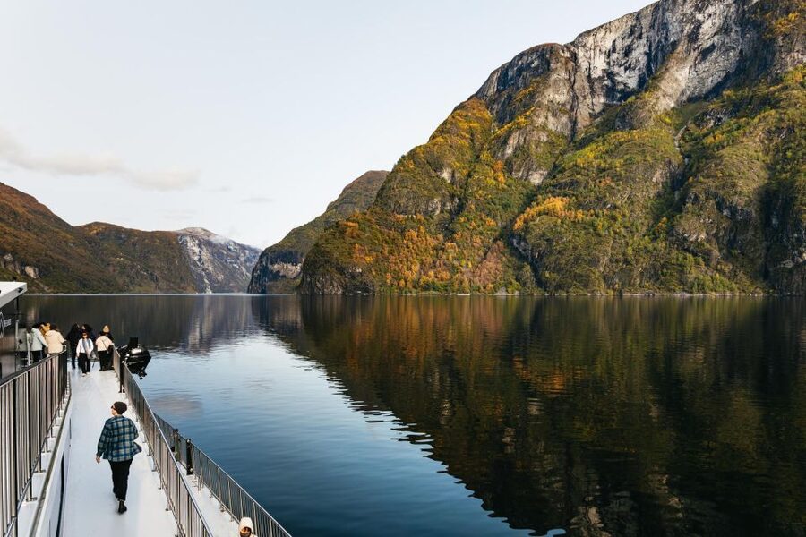 Bergen: Self-Guided Round-Trip Full-Day Excursion - What to Pack for a 10-Hour Day Where Weather Changes Fast
