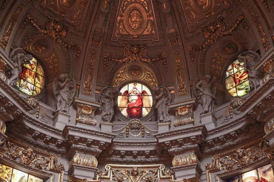 Berlin Cathedral Ticket & Audio Tour with a City Walk - Hohenzollern Crypt and Imperial Details: Kaiser Era in Stone