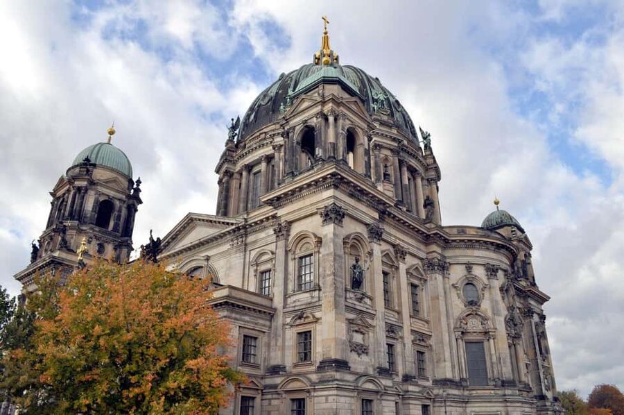 Berlin Cathedral Ticket & Audio Tour with a City Walk - Walking Into Berlin Cathedral: The Dome, Mosaics, and the Grand Interior