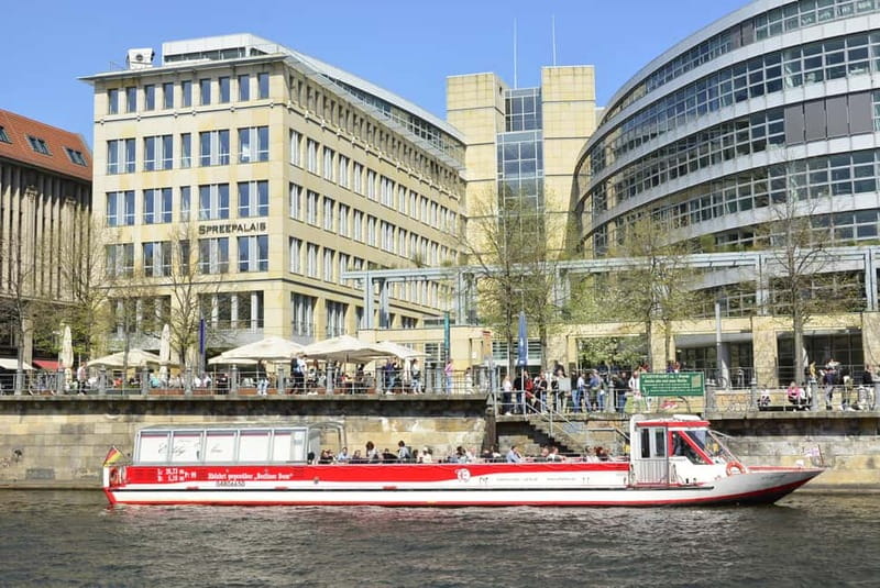 Berlin: Panoramic Boat Tour with Bilingual Audio Guide - What This 1-Hour Spree Cruise Is Really For