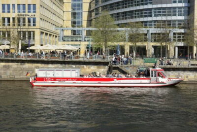 Berlin: Panoramic Boat Tour with Bilingual Audio Guide - Boarding at Reederei Hadynski: Where You Need to Be