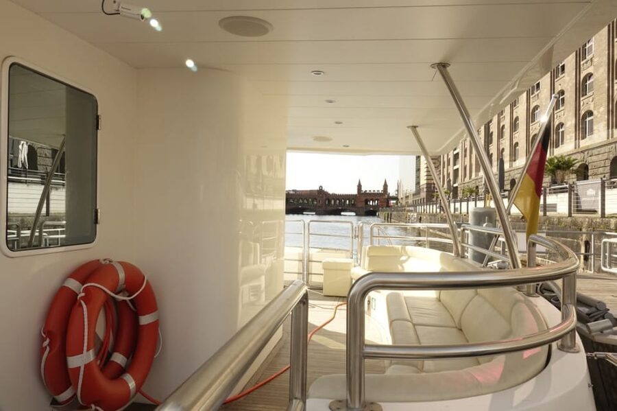 Berlin: Solar Powered Sunset Catamaran Cruise & Audio Guide - Logistics That Matter: When to Arrive and Where to Sit