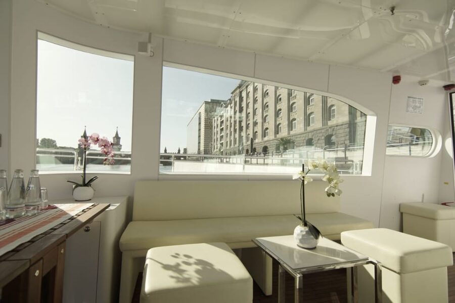 Berlin: Solar Powered Sunset Catamaran Cruise & Audio Guide - Who Should Book This Sunset Catamaran Cruise