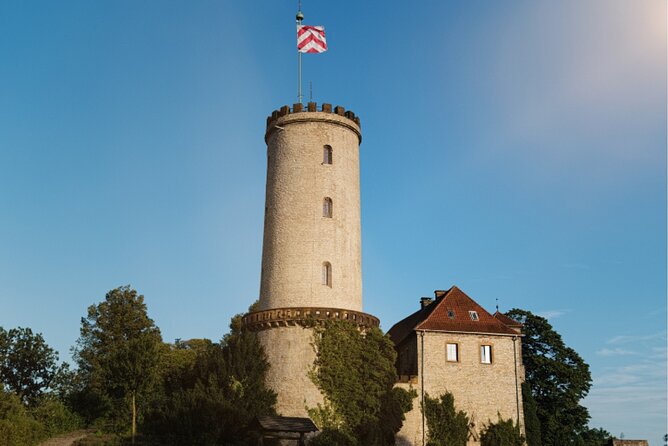 Bielefeld Scavenger Hunt and Private Sights Self-Guided Tour - The App Game Plan: How Clues, Questions, and Photos Work
