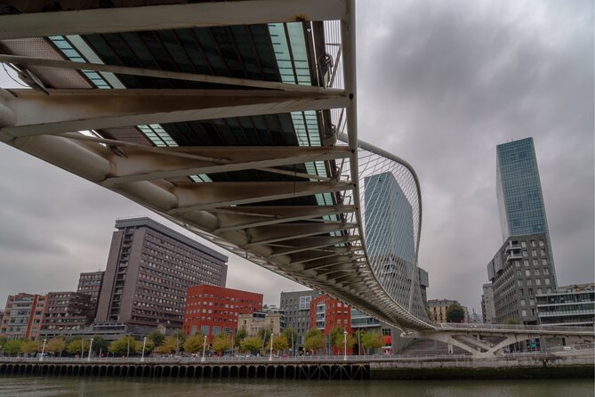 Bilbao Scavenger Hunt and Highlights Self Guided Audio Tour - How this Bilbao scavenger hunt actually works (app, GPS, audio)