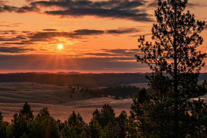 Black Hills Self Guided Driving Audio Tour - Sylvan Lake, Crazy Horse decision point, and finishing near Hill City