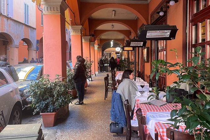 Bologna: A Self-Guided Audio Tour from Porta Galliera to Le Tre Frecce - Canale delle Moline and Via Indipendenza: when Bologna felt like Venice