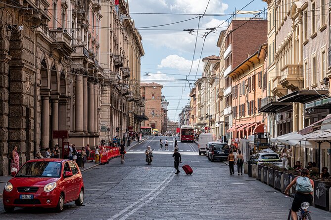 Bologna: City Walk with Audio Guide in 7 Languages on your Phone - Basilica di San Petronio: big church energy, story-first explanations