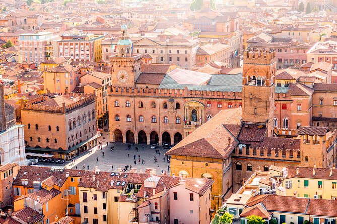 Bologna: City Walk with Audio Guide in 7 Languages on your Phone - What you get for about $9: app, GPS, and 7-language audio