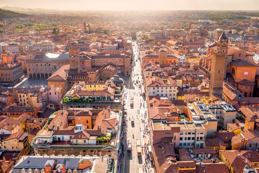 Bologna: Clock Tower Audio Guide and Food Tasting - Why Palazzo d’Accursio and the Clock Tower fit together