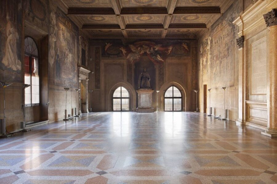 Bologna: Clock Tower Audio Guide and Food Tasting - The QR audio guide route: reaching the tower’s inner mechanism