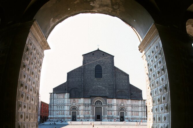 Bologna's Ancient and Recent History: A Self-Guided Audio Tour - The University of Bologna origin story and Piazza Galvani’s electrified frogs