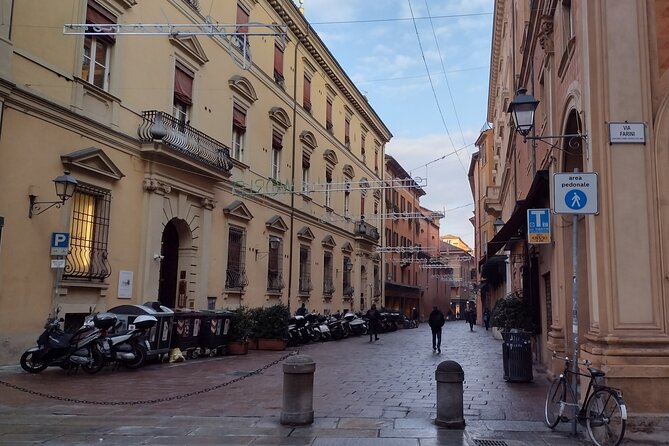 Bologna's Ancient and Recent History: A Self-Guided Audio Tour - Price and value: what $7.99 really buys you