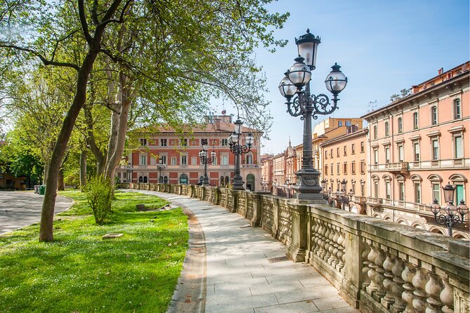 Bologna Scavenger Hunt and Highlights Self Guided Audio Tour - How the Bologna scavenger hunt actually works