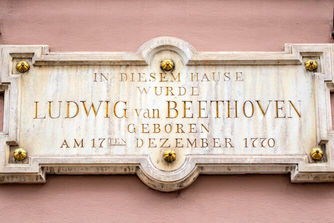 Bonn Scavenger Hunt and Sights Self-Guided Tour - Bonn via a smartphone game: what you’re really signing up for