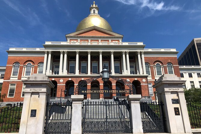 Boston Record Breakers: Self-Guided Scavenger Hunt - The Ether Monument and Public Garden corner: anesthesia in a 40-foot statue