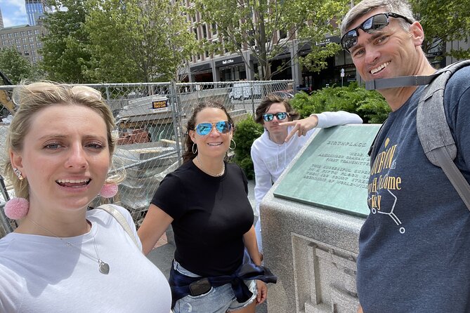 Boston Record Breakers: Self-Guided Scavenger Hunt - Bell, the Tavern, and what Boston did with printers and inventors