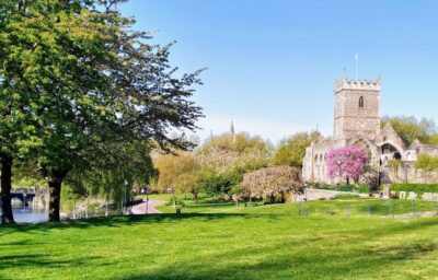 Bristol: Self-Guided Sightseeing Audio Tour - Setting up the English-only audio app (and why it matters)
