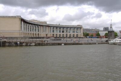 Brunel’s Bristol: A Self-Guided Tour from SS Great Britain to Clifton Bridge - Start at Lloyds Amphitheatre: Where the Route Feels Obvious