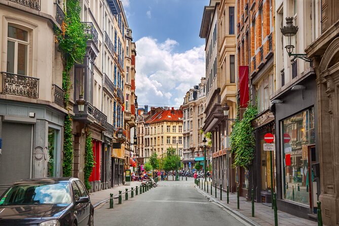 Brussels Scavenger Hunt and Highlights Self Guided Audio Tour - Local Restaurant and Shop Tips: Use Them Fast