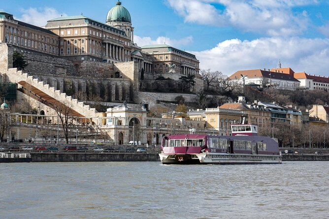Budapest Danube 1 Hour Sunset or Night Cruise with Audio Guide - Elisabeth Bridge to Gellért Hill and Liberty Bridge: views with quick context