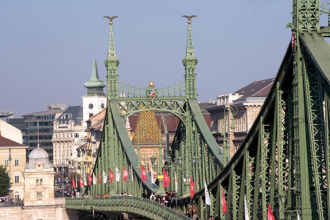 Budapest Guided City Tour and Danube Cruise Audio Guide - Elisabeth Bridge to Pest: the photo line that sells Budapest