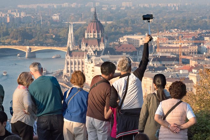 Budapest Guided City Tour and Danube Cruise Audio Guide - Buda Castle District walking time and Castle views you can actually use
