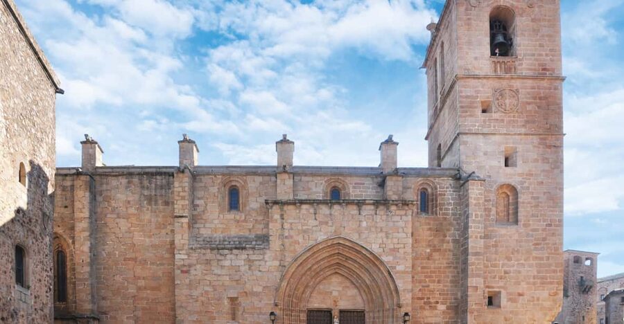 Cáceres: Concathedral of Santa Maria Ticket with Audio Guide - Concatedral de Santa María in Cáceres: what you’re really buying