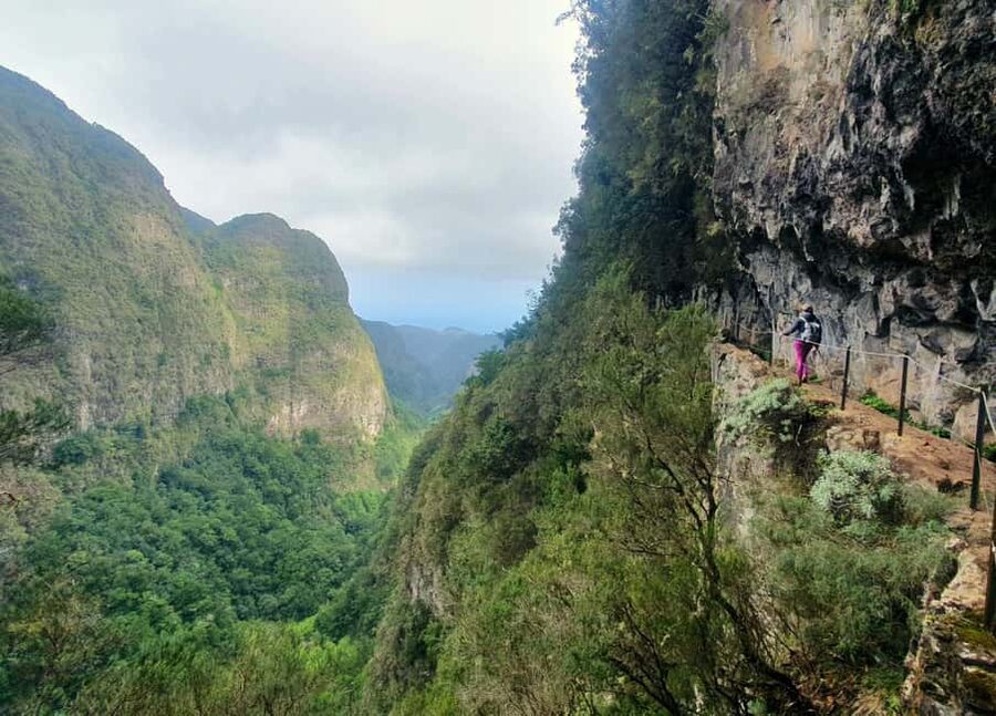 Caldeirão Verde: Queimadas PR9 Transfer and Self-Guided Hike - The hike route: levada on one side, waterfalls on the other