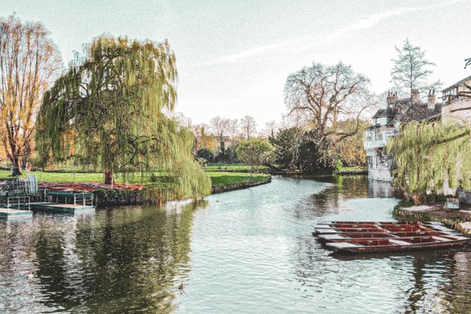 Cambridge's History & Secrets with Self-Guided Walking Tours - How long it takes and how to pace each 45-minute block