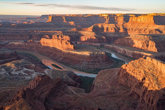 Canyonlands National Park Self-Guided Audio Tour - Overlooks that teach you to read Canyonlands: color, rivers, and distance