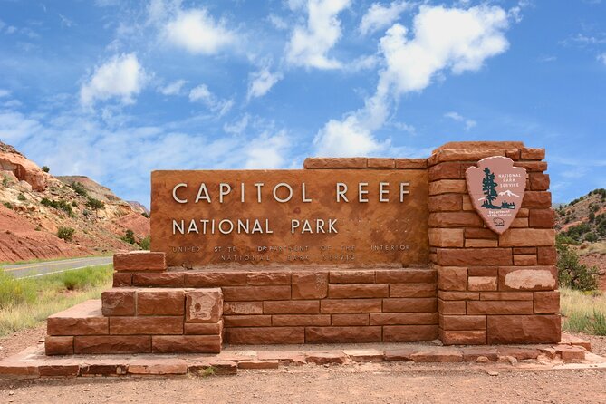 Capitol Reef National Park Self-Guided Driving Audio Tour - The Castle, Visitor Center Break, and Nature + Homestead Stops