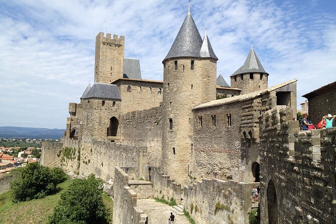 Carcassonne: Secrets of the Castle's Defense Self-Guided Tour - Why Carcassonne’s Castle Defense Story Works on a Self-Guided Walk