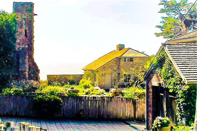 Carmel by the Sea: A Self-Guided Driving Audio Tour - Carmel Shoreline: A Clean, Dog-Friendly Beach with Color-Shift Water