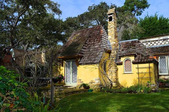 Carmel-by-the-Sea's Fairytale Houses: A Self-Guided Walking Tour - Hugh Comstock’s fairytale cottages: what to expect on the main walk