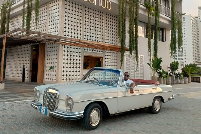 Cartagena Luxury Classic Car Tour + Bilingual Historian Guide - Quick hits before you go