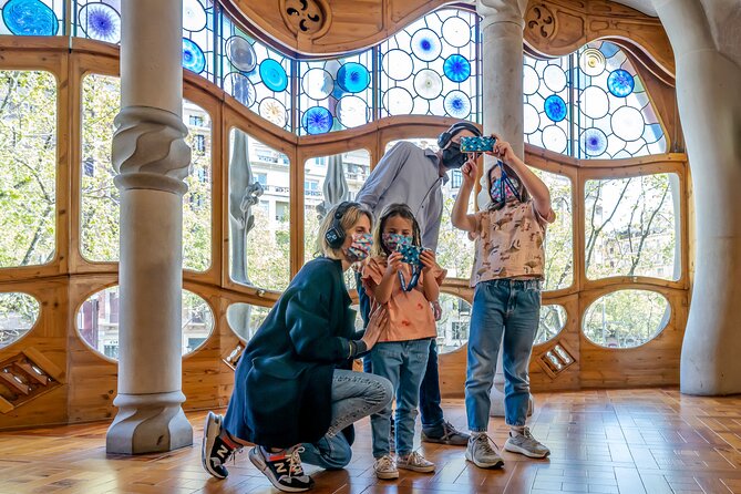 Casa Batllo Admission Ticket with Intelligent Audio Guide - Arriving for your selected time: mobile ticket and the small-group vibe