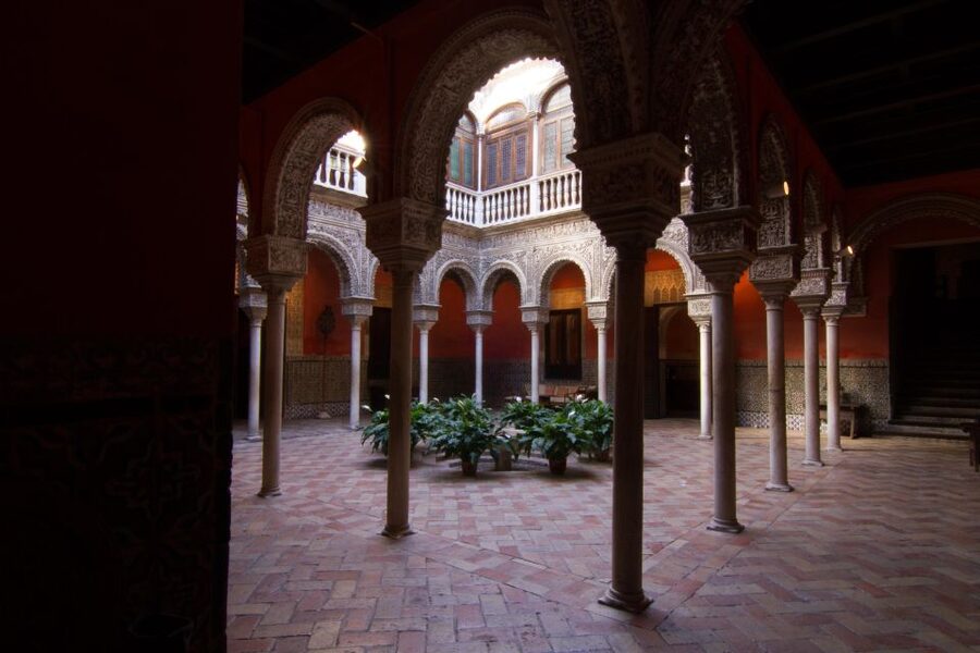 Casa de Salinas Entry Ticket with Audio Guide - Patio Time: Mudéjar Plasterwork Arches in a 16th-Century Courtyard