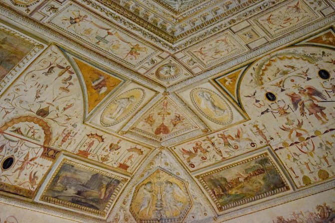 Castel Sant'Angelo E-Ticket & Multilingual Audio Guide - Stop 4: Sant’Angelo terrace views over the Tiber (and Tosca vibes)