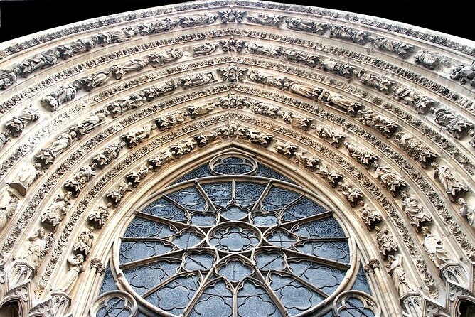 Cathedral of Notre Dame de Reims Self-Guided Tour with Mobile App - The exterior and interior stops: making Gothic sculpture readable