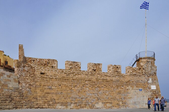 Chania’s Clash of Empires: A Self-Guided Audio Tour - Trimartiri (Cathedral Church): how the audio frames the neighborhood