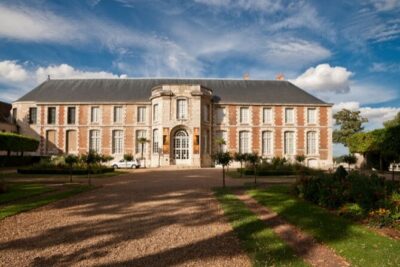 Chartres Self-Guided Walking Tour with an APP - Stop 1: Museum of Fine Arts in Chartres (art beyond the cathedral)
