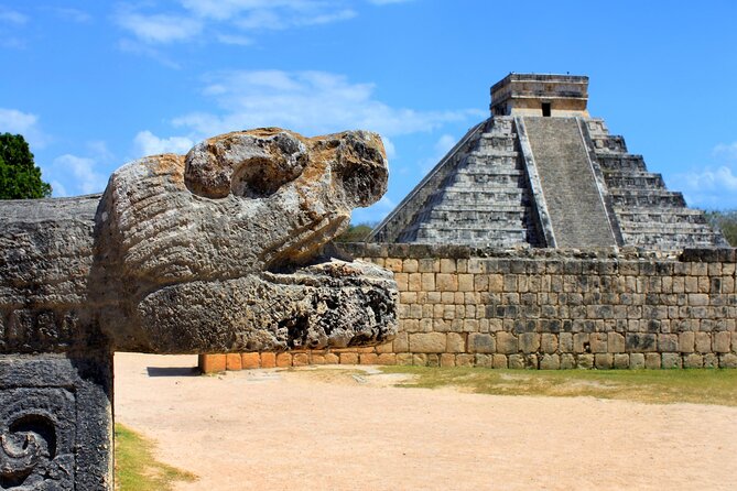 Chichen Itza: Self-Guided Tour with Audio Narration & Map - The Big-Middle Overview: Chichén Itzá as Maya-Toltec Fusion